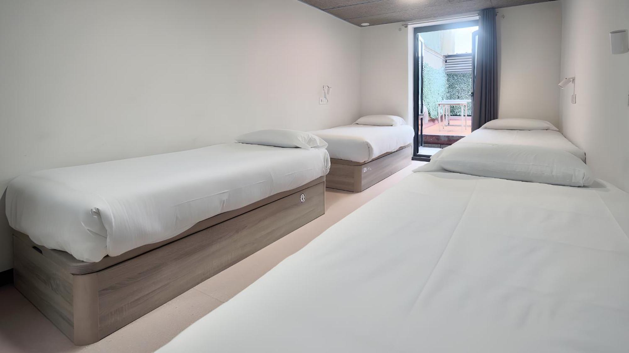 Ideal Youth Hostel *