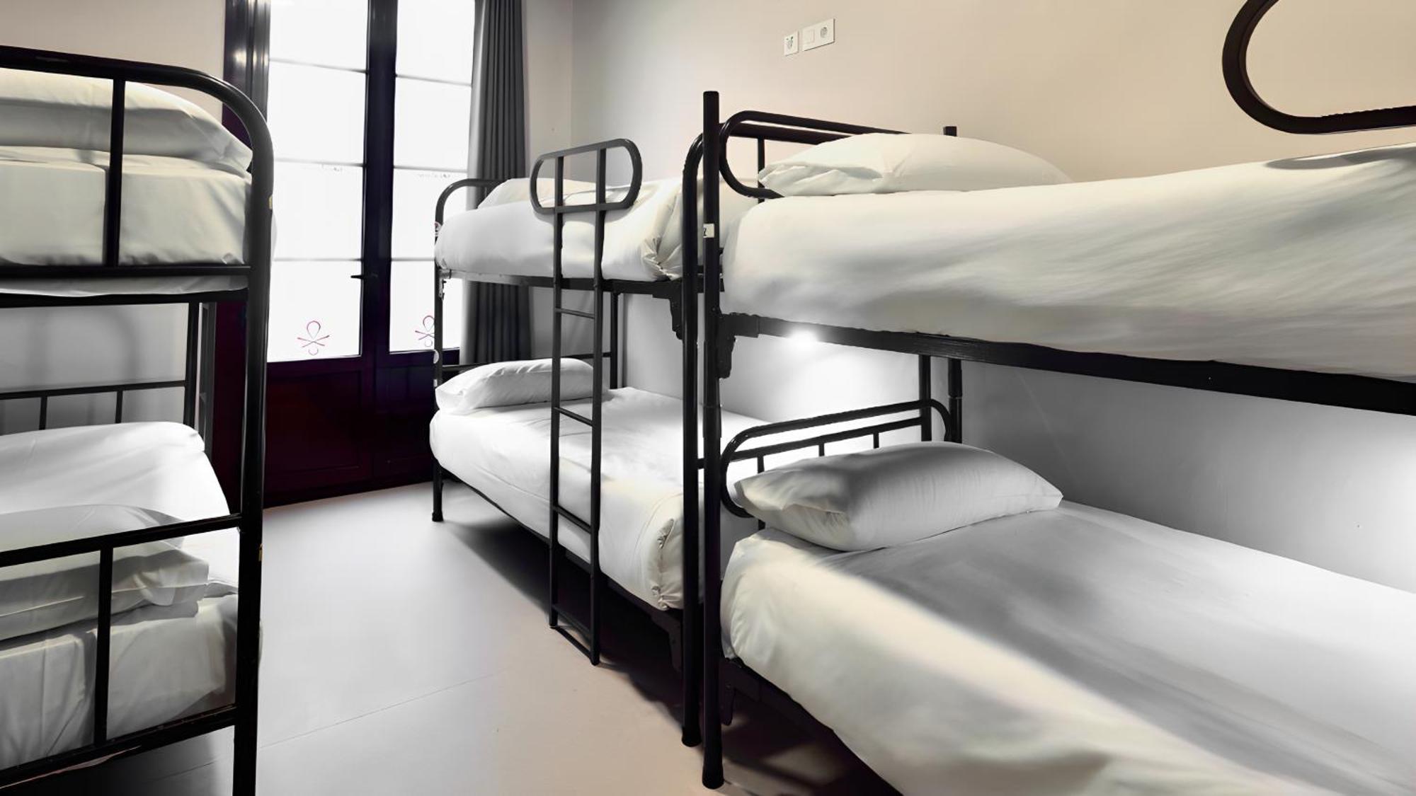 Hostel Ideal Youth Barcelona