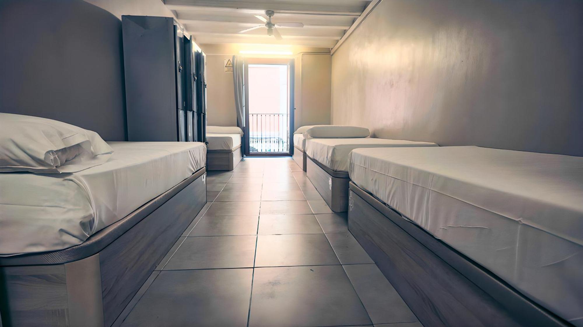 Hostel Ideal Youth Barcelona